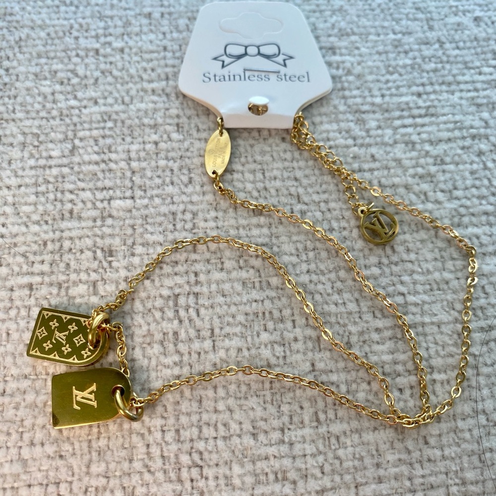 LV gold stainless steel necklace louis- adjustable length unisex